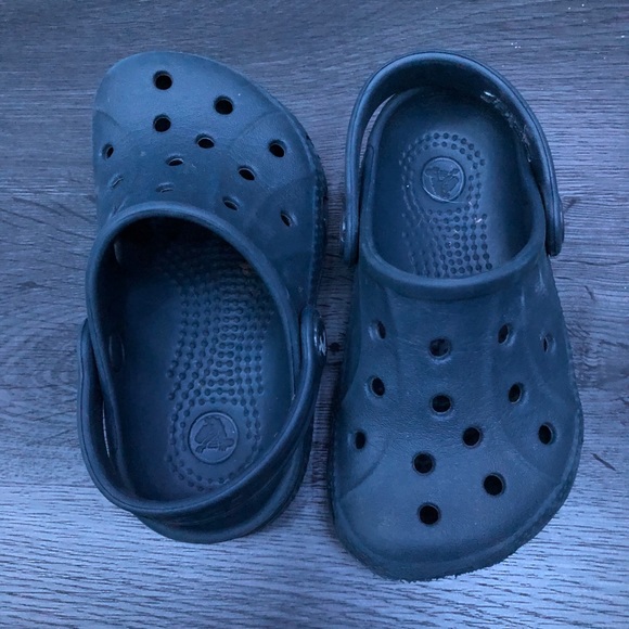 Toddler crocs - Picture 2 of 3